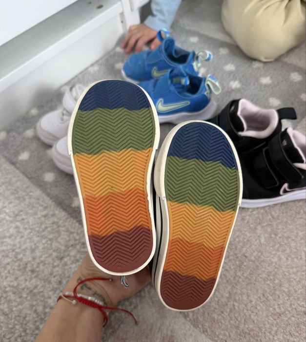 Nike, Zara, Next 21ви 22ри 23ти