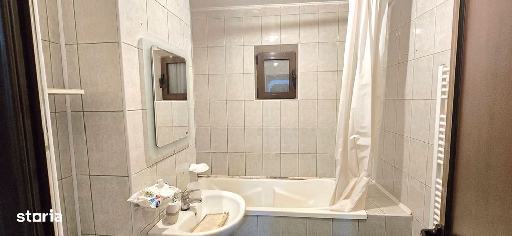 Apartament 3 camere decomandat, CT, tamplarie PVC, balcon, Galata