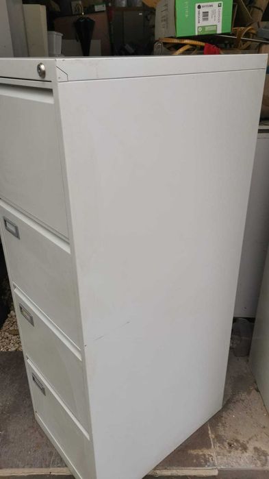 ocazie  fiset metalic cu 4  sertare metal  / rollbox cu 3 sertare