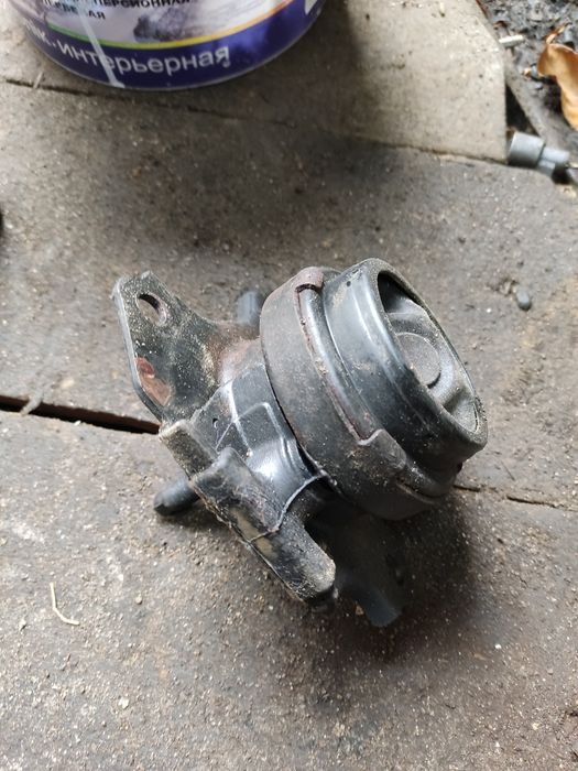 Подушка двигателя Honda CR-V rd5-rd7