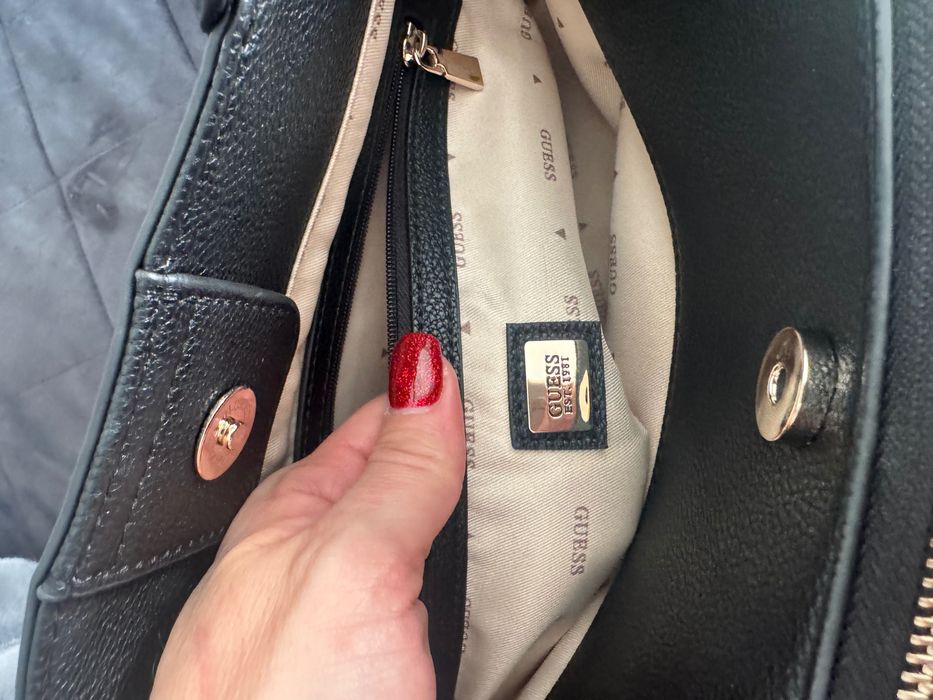 FURLA и GUESS дамски черни чанти
