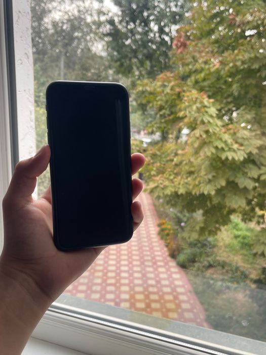 iPhone 11 64 gb коробкасымен шнур адаптерымен