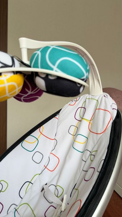 4 Mom's электрокачеля