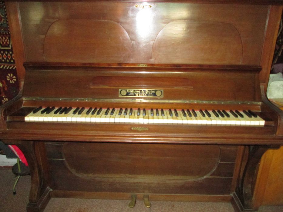 Пианино 1900 года