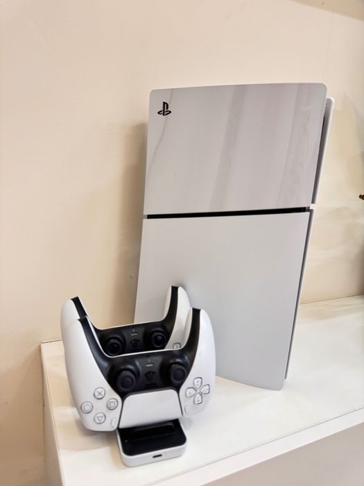PlayStation 5 - PS5 1 TBGB
