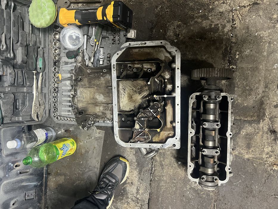 Продам запчасти от двигателя ауди 2.8