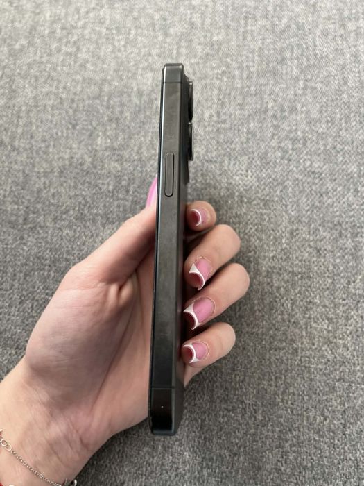 iPhone 15 Pro black