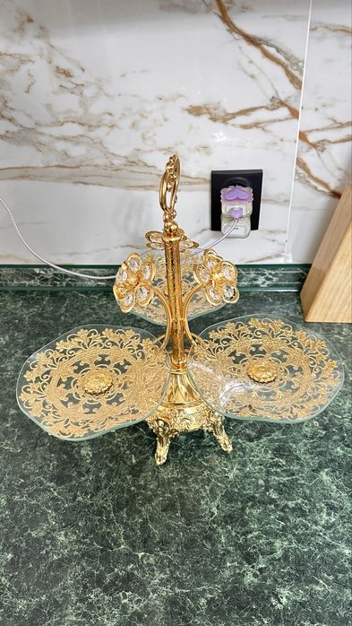 Продам менажницу для сухофруктов