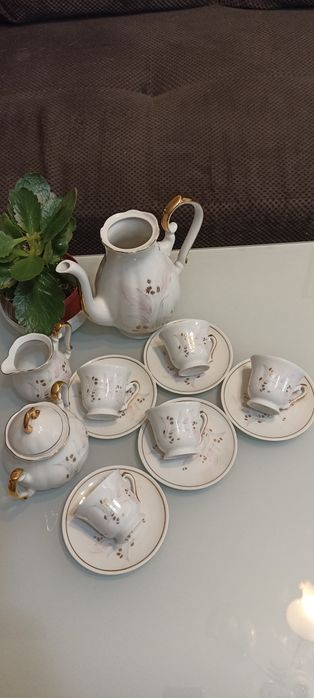 Сервизи - кристал, порцелан, стъкло