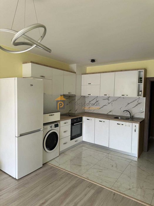 Продава се Тристаен апартамент в Пловдив, Христо Смирненски - 90 кв.м за 2000 €/кв.м - Снимка #1