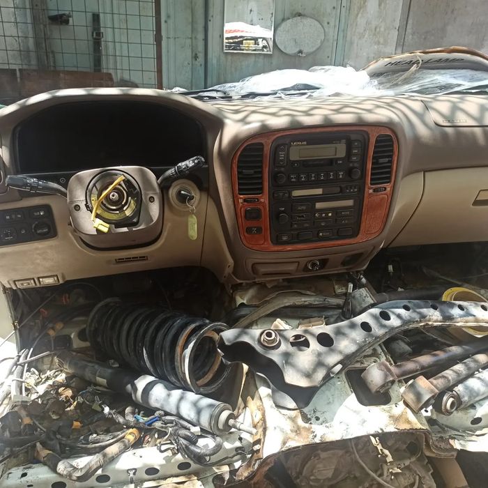 Lexus Lx 470 в разборе