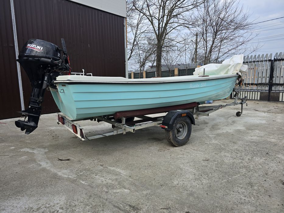 Barca cu motor si peridoc River 500