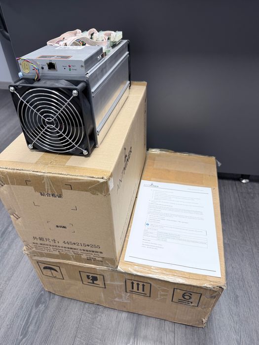Bitmain Antminer S9-14Th-Нови-Налични Биткойн копачки