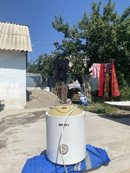 Продам Аристон хорошем состояние