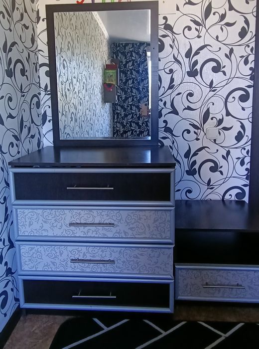 Спальный гарнитур+матрас