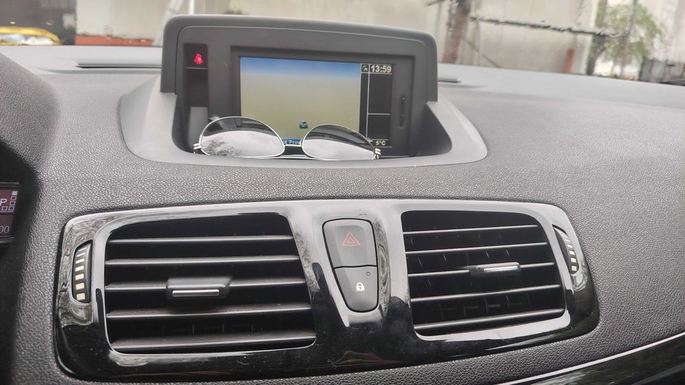 Renault Megane Bose Edition 1.5 dCi 2012г. Автоматик