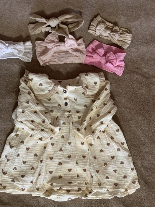 Продам весенний комбинезон и вещи на девочку