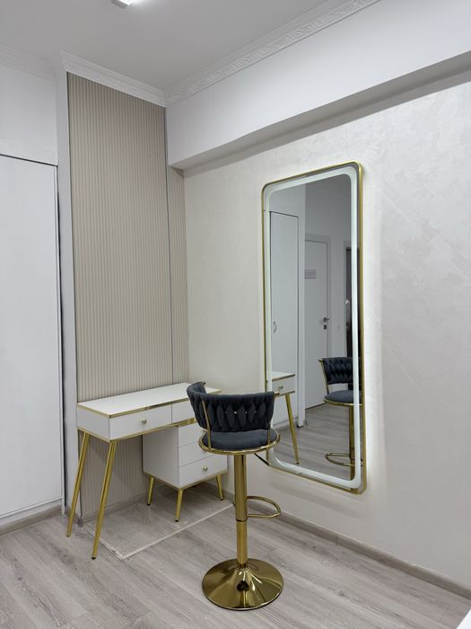 Сдается место для визажиста