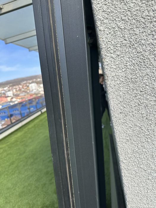 Geam / Fereastra cu maner de deschidere