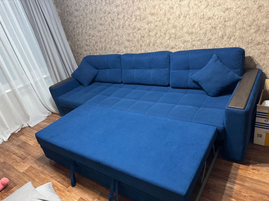 Продам диван синий. Диван сатылады