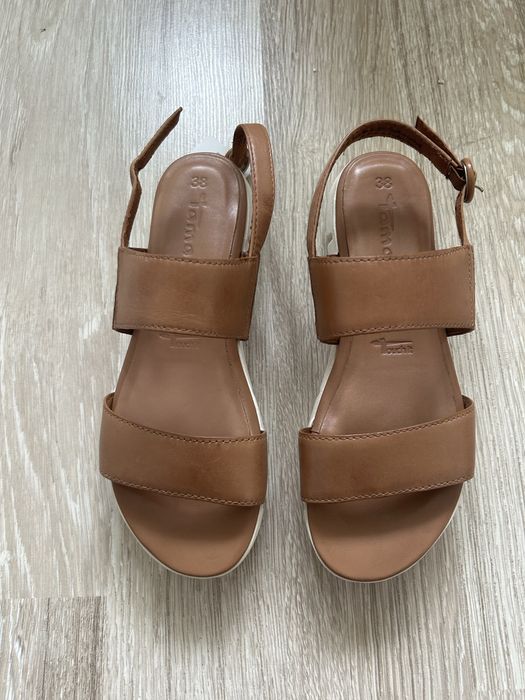 Нови сандали Tamaris