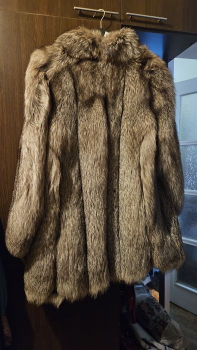 Blana dama 42-44 vulpe argintie