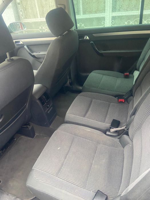 Volkswagen Touran 1.6 fsi
