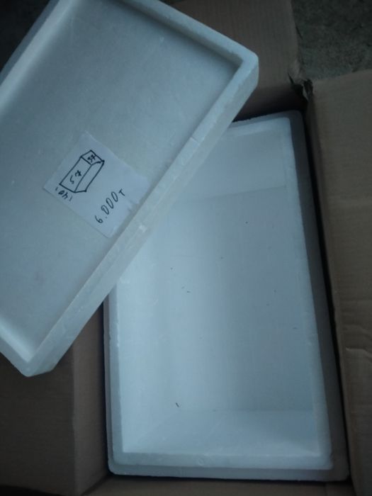 Термокоробка с холодовыми элементоми