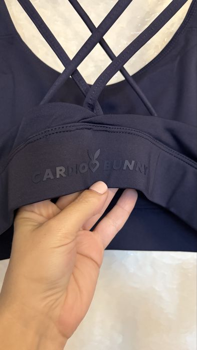 Спортно бюстие ново р-р Л