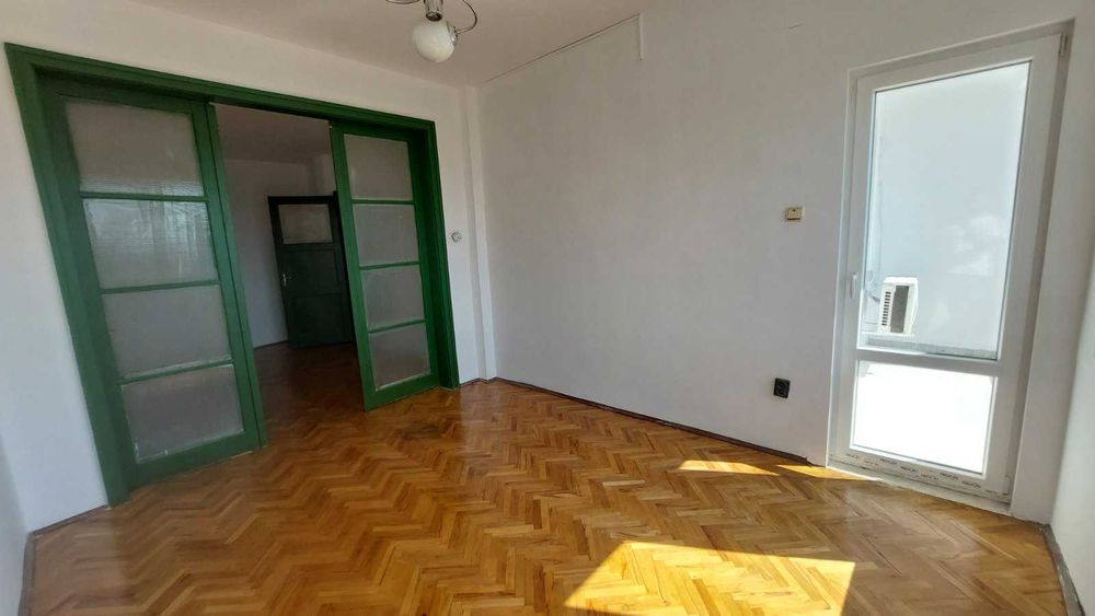 Аристократичен имот до исторически музей Варна