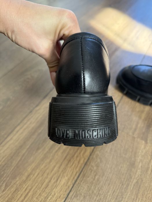 Лоуфъри Love Moshino