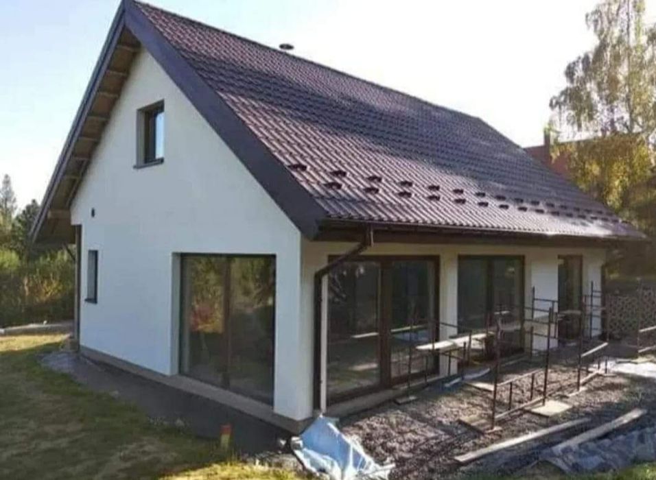 Case placate cu panouri sendwici de vanzare