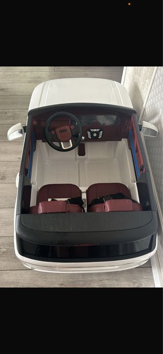 Детская машина land rover