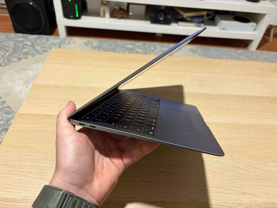 MacBook Air M1 - stare foarte buna