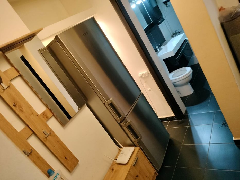 Inchiriez apartament  2 camere zona Biserica Noua