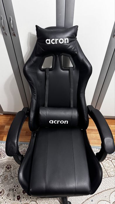 Продается игровое кресло