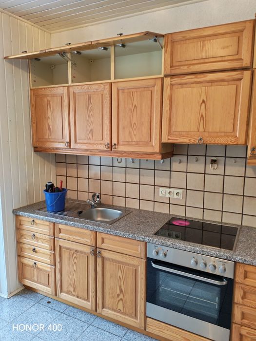 Bucătarie Utilată din Lemn Masiv - Mobila Germania