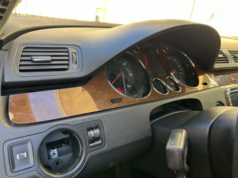 Махагонови лайсни за VW Passat B6 пълен комплект пасат Б6