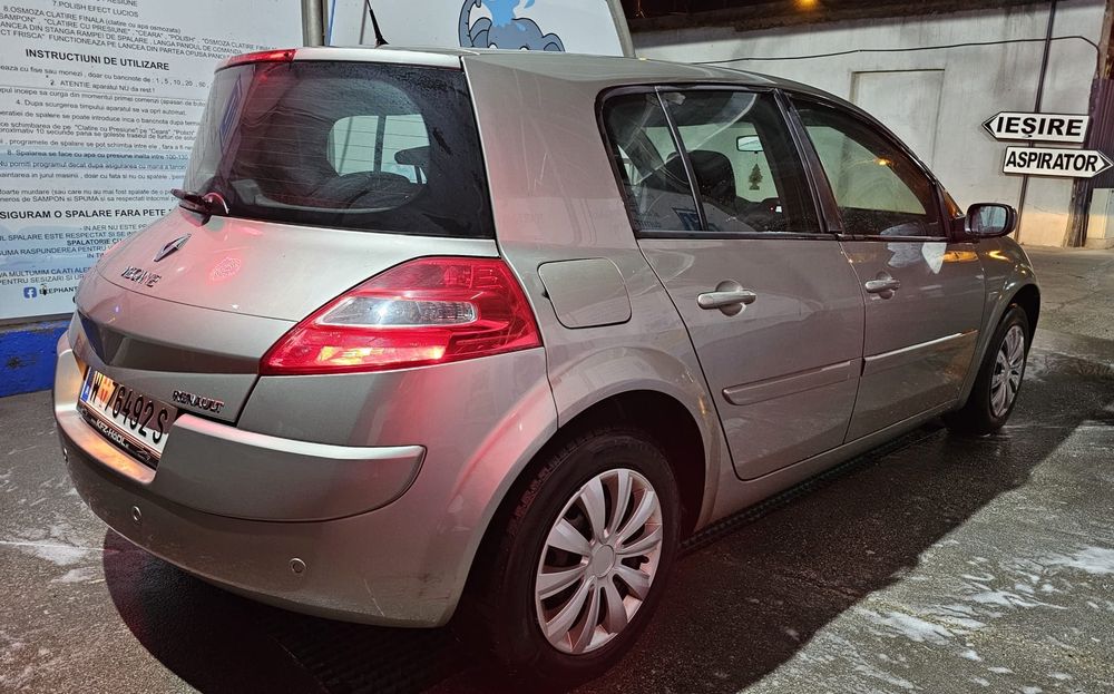 Renault Megane Facelift 1.6 16V Cutie  Automată