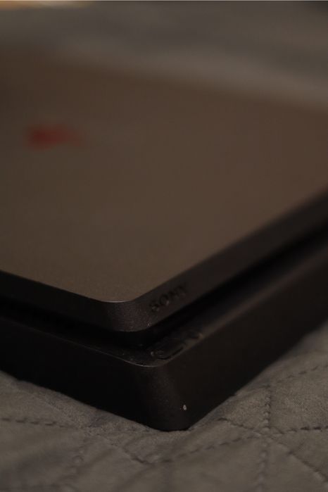 PlayStation 4 slim