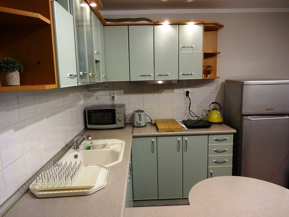 Дава се под наем Едностаен апартамент в Варна, Бизнес хотел - 50 кв.м за 306 € - Снимка #2