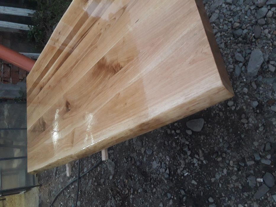 Масивни плотове за маси