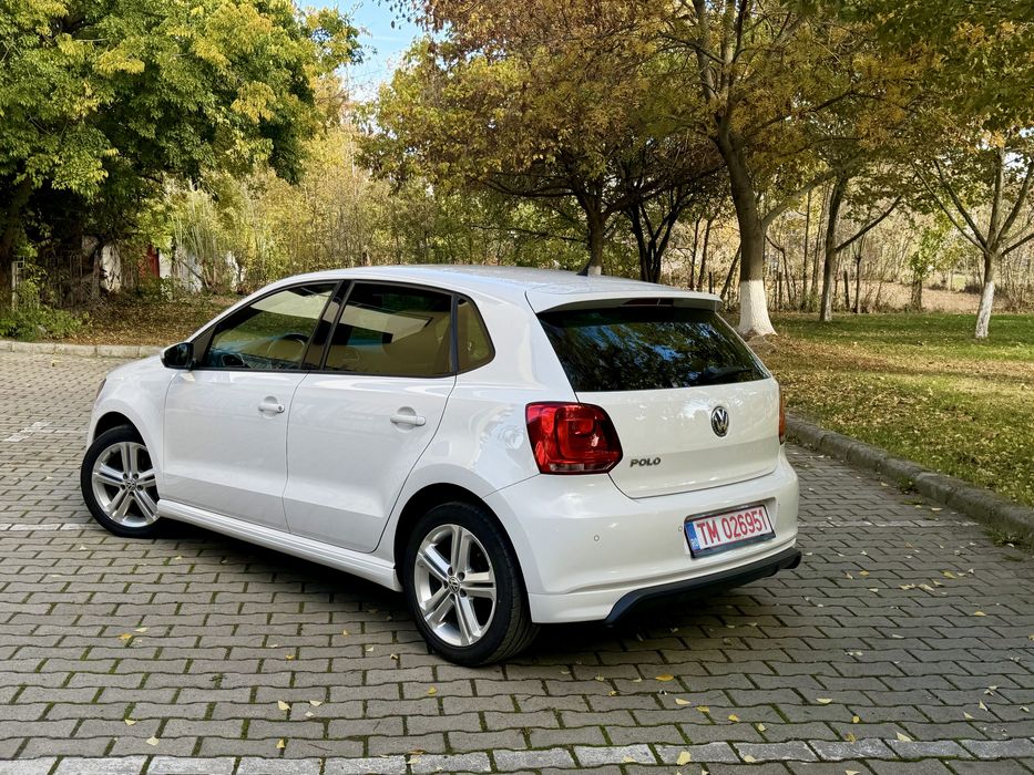 VOLKSWAGEN Polo 2013 — imagine 2