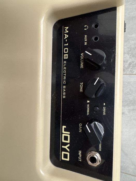 Басовый комбоусилитель JOYO MA-10B