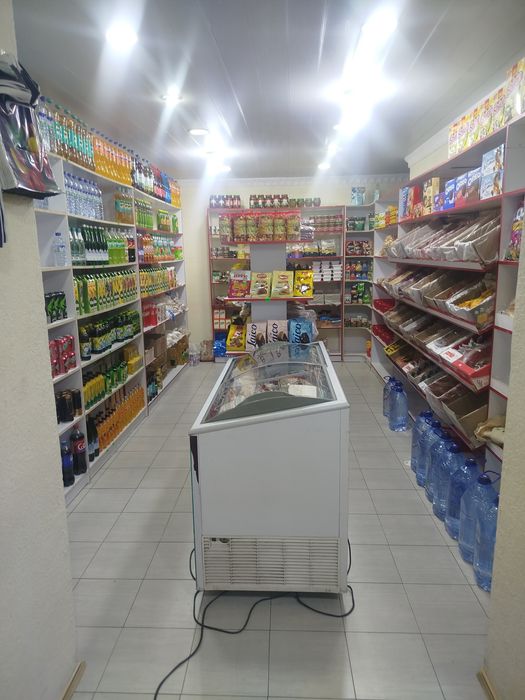 Tayor ishlab turgan oziq ovqat doʻkoni sotiladi