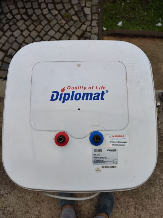 Бойлер 80л DIPLOMAT