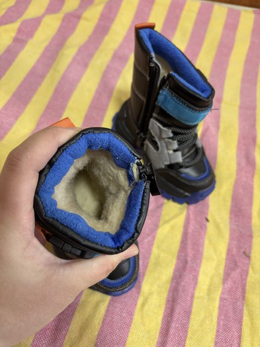 Зимние сапоги новые на мальчика