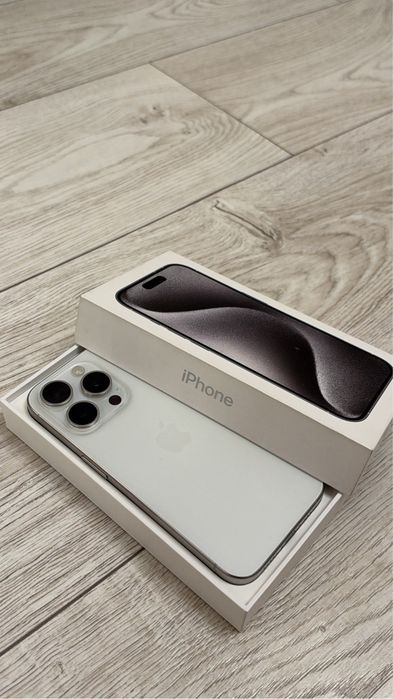 Продам Айфон 15 про на 512гб