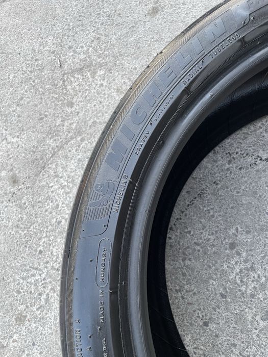 235/45/21 Michelin balon