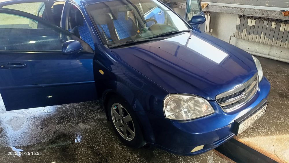 Продам Лачетти.автомат,1.6,2005